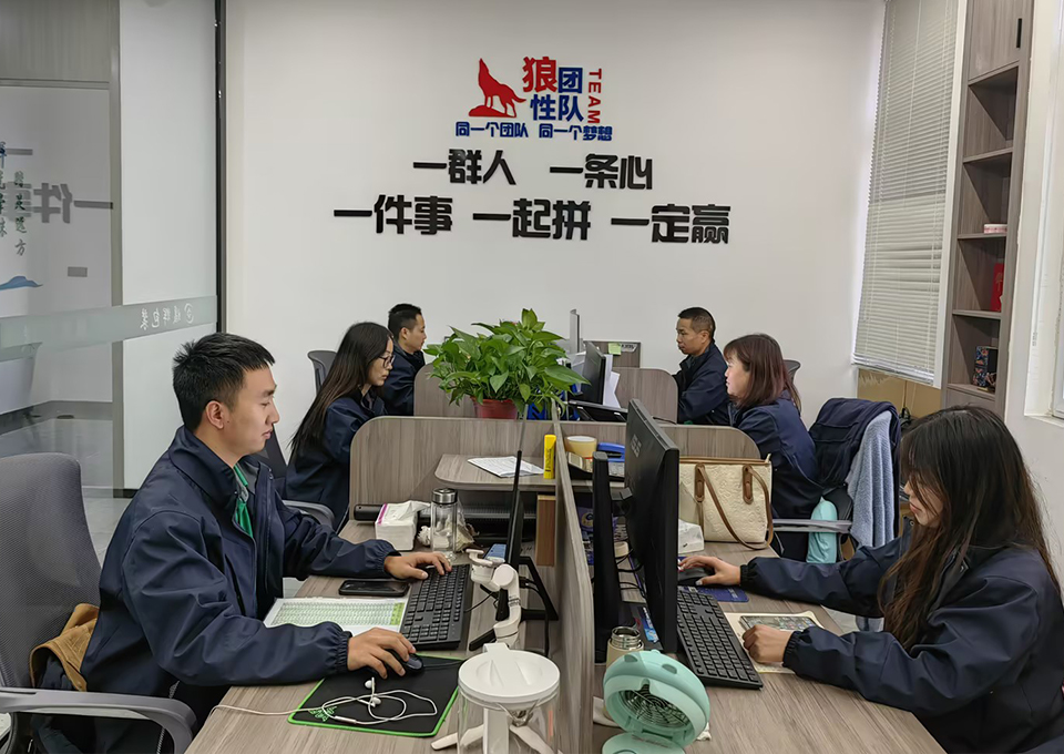 可定制 强大的技术研发团队，接受个性定制